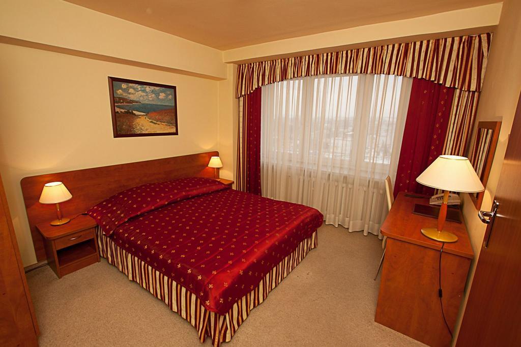 Hotel Accademia Ostrowiec Świętokrzyski Quarto foto