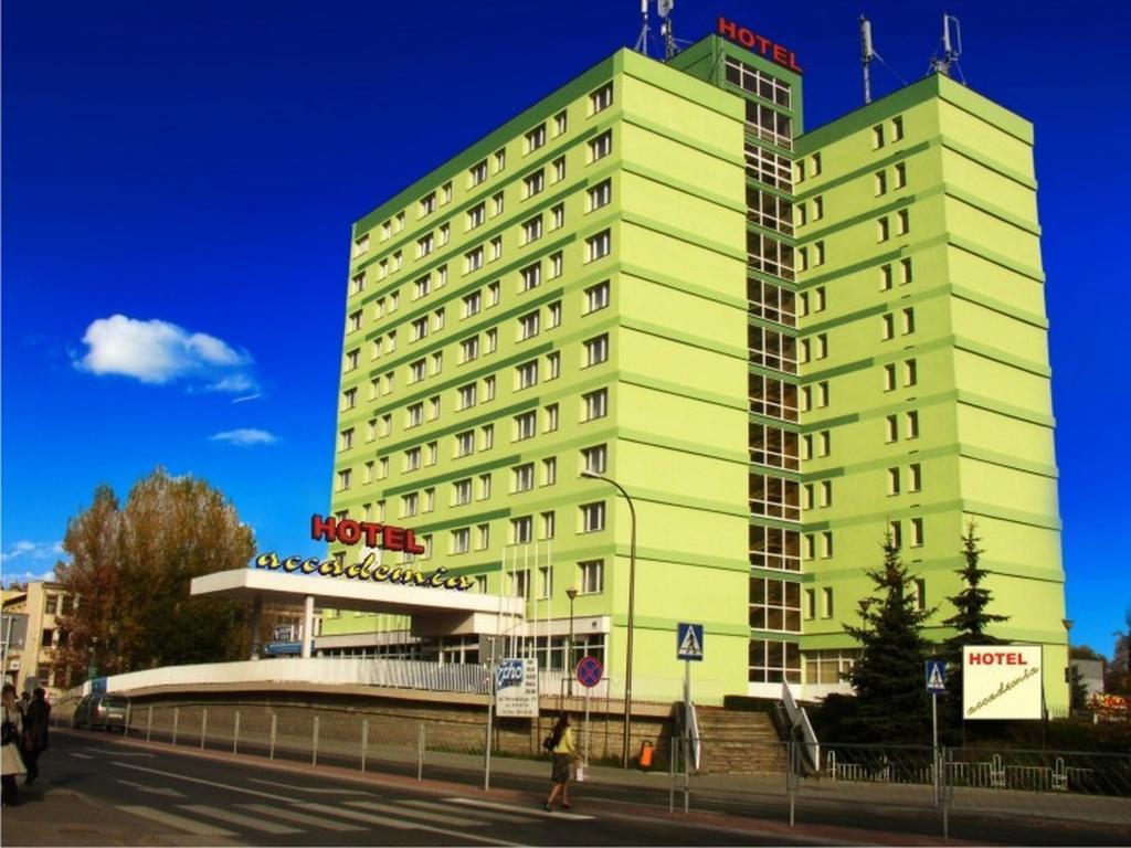 Hotel Accademia Ostrowiec Świętokrzyski Exterior foto